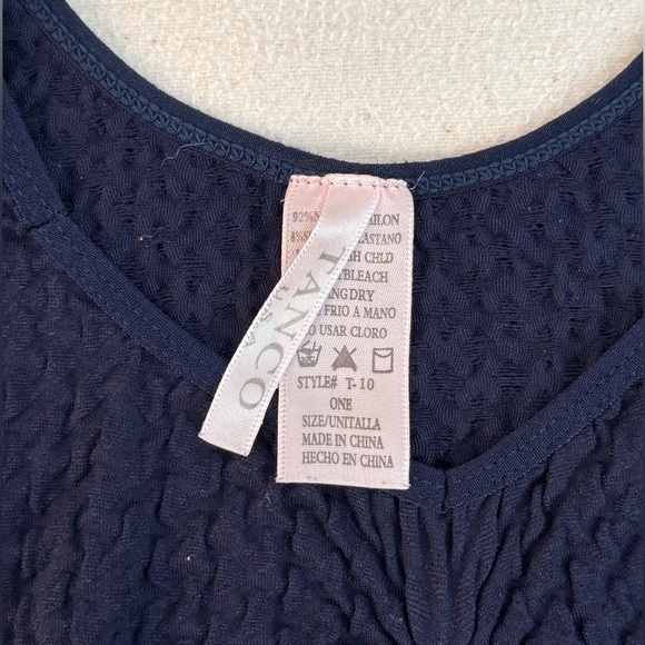 Tanto USA Navy Blue Fitted Top Size S 💙🦋 - Picture 3 of 5